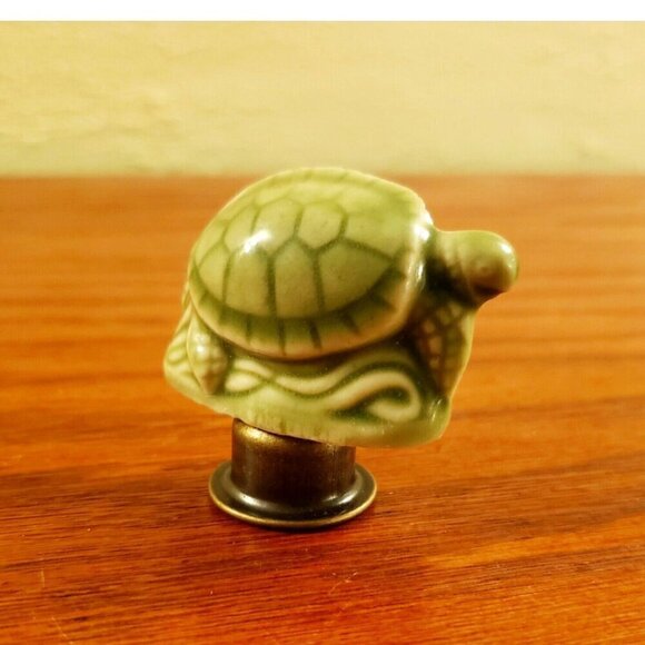 Turtle Lamp Finial Shade Topper  Coastal Nautical Vintage Wade England - Picture 1 of 5